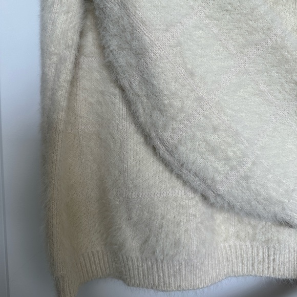 Allie Rose Cozy Sweater (New Without Tags) - Picture 12 of 16